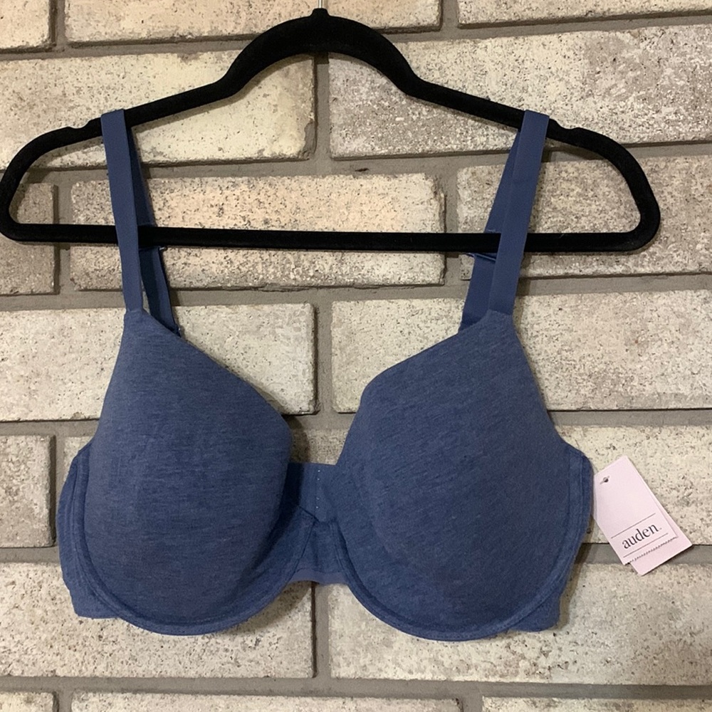 Auden NWT bra has underwire 36DD